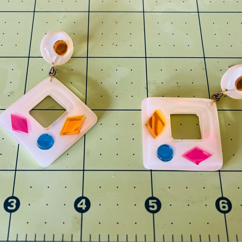 Vintage Lucite Colorful Earrings - Picture 2 of 7